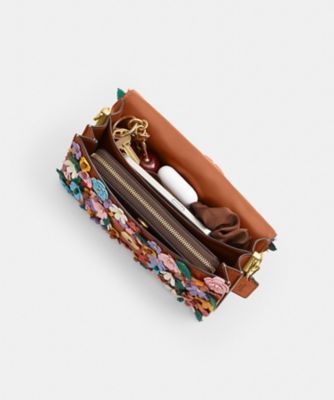 タビー ショルダー バッグ 26・フローラル アップリケ | COACH